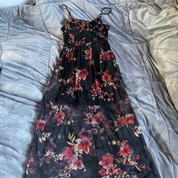 XS Guess Dress - Picture 1 of 2